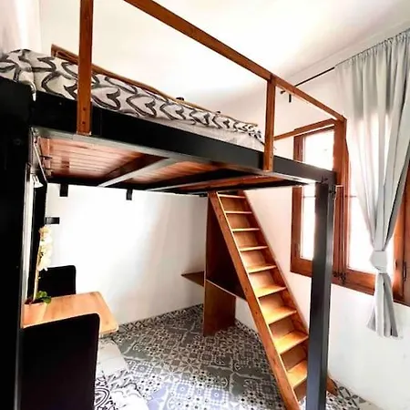Apartment P7 Estudio Nuevo! Cocina Privada! Metro Sants P7 *